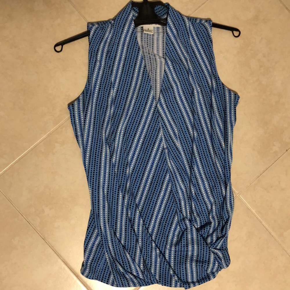 Ladies blue print top